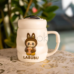 Чашка фарфоровая с крышкой Labubu 400 (мл) подарочная кружка прикольная чашка для детей на подарок Белый с темно-коричневым FM-54C Проверенное качество Jooki