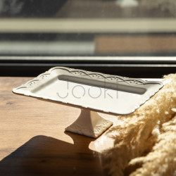 Тортовница на ножке White Square 30.5*30.5 см фарфоровая квадратная Yiwu 120-YH-HG061  Jooki