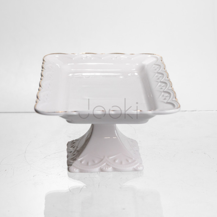 Тортівниця на ніжці White Square 20.5*20.5 см порцелянова квадратна Yiwu 120-YH-HG063 Продумано до деталей 