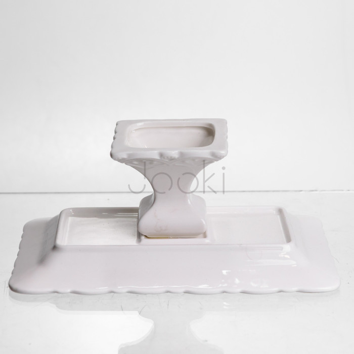 Тортівниця на ніжці White Square 20.5*20.5 см порцелянова квадратна Yiwu 120-YH-HG063 Продумано до деталей 