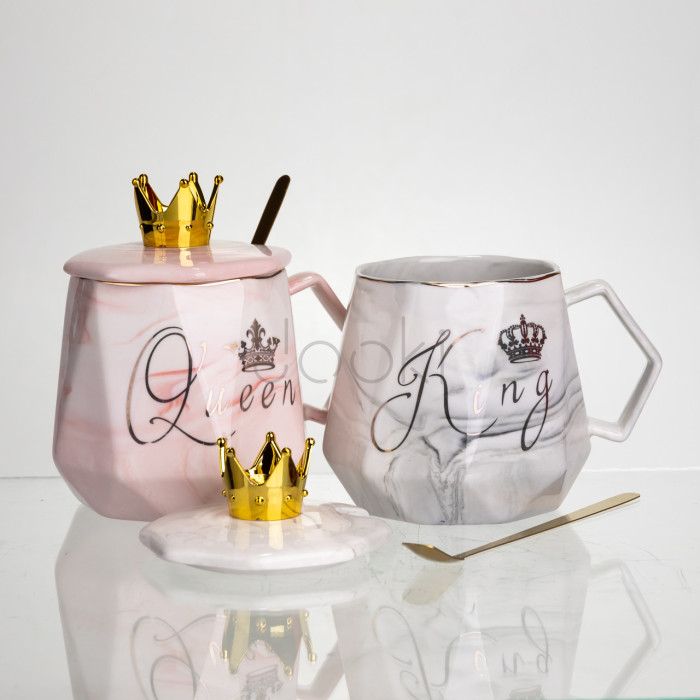 Набор парных фарфоровых чашек Queen&King 2 (шт) по 400 (мл) чашки на подарок с крышкой и ложкой FM-30  Всегда под рукой 