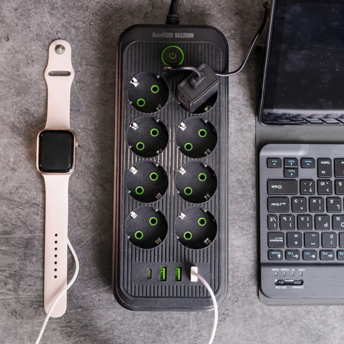 Мережевий фільтр подовжувач на 8 розеток з 3 USB 1 Type-C та кнопкою відключення F20U 4.8 м Білий HP-5-30 Продумано до деталей 